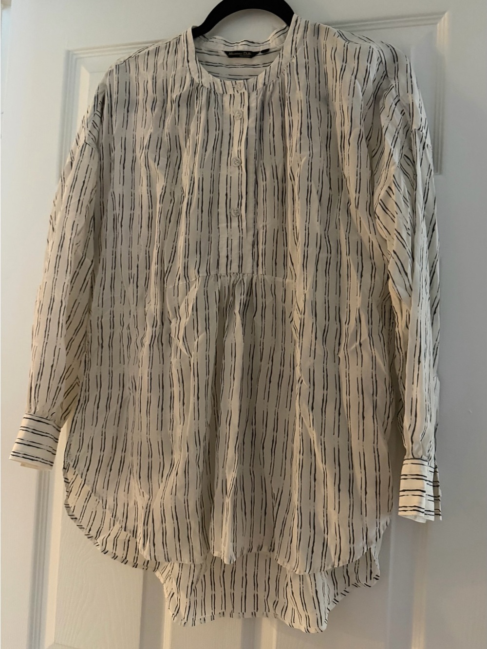 Massimo Dutti White Button-Front Shirt with Black Vertical Stripes